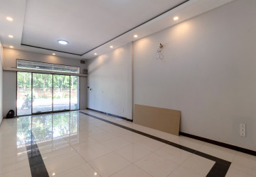 4 Bedroom Shophouse For Rent - Kouk Chak, Siem Reap thumbnail