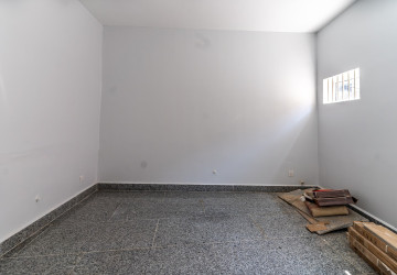 80 Sqm Shophouse For Rent - Srah Chork, Phnom Penh thumbnail