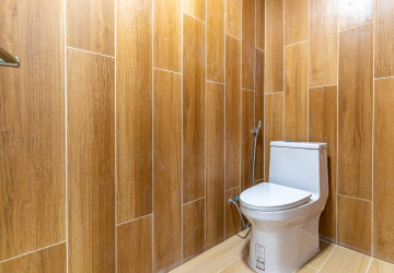 80 Sqm Shophouse For Rent - Srah Chork, Phnom Penh thumbnail