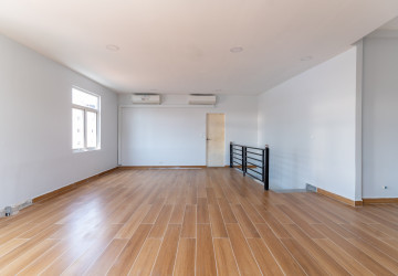 80 Sqm Shophouse For Rent - Srah Chork, Phnom Penh thumbnail