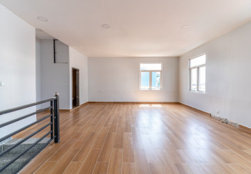 80 Sqm Shophouse For Rent - Srah Chork, Phnom Penh thumbnail