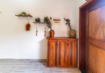 3 Bedroom Villa For Rent - Sangkat Siem Reap, Siem Reap thumbnail