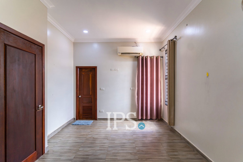 3 Bedroom Villa For Rent - Sangkat Siem Reap, Siem Reap