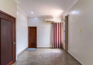 3 Bedroom Villa For Rent - Sangkat Siem Reap, Siem Reap thumbnail