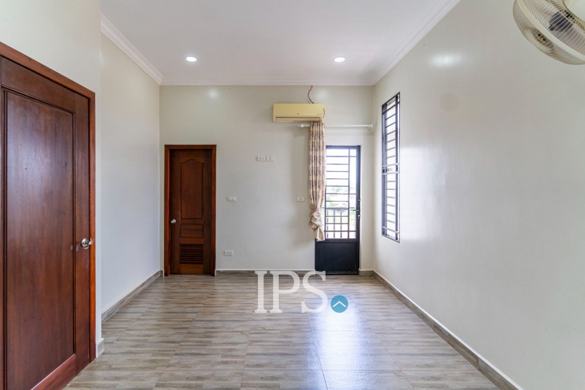 3 Bedroom Villa For Rent - Sangkat Siem Reap, Siem Reap