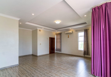 3 Bedroom Villa For Rent - Sangkat Siem Reap, Siem Reap thumbnail