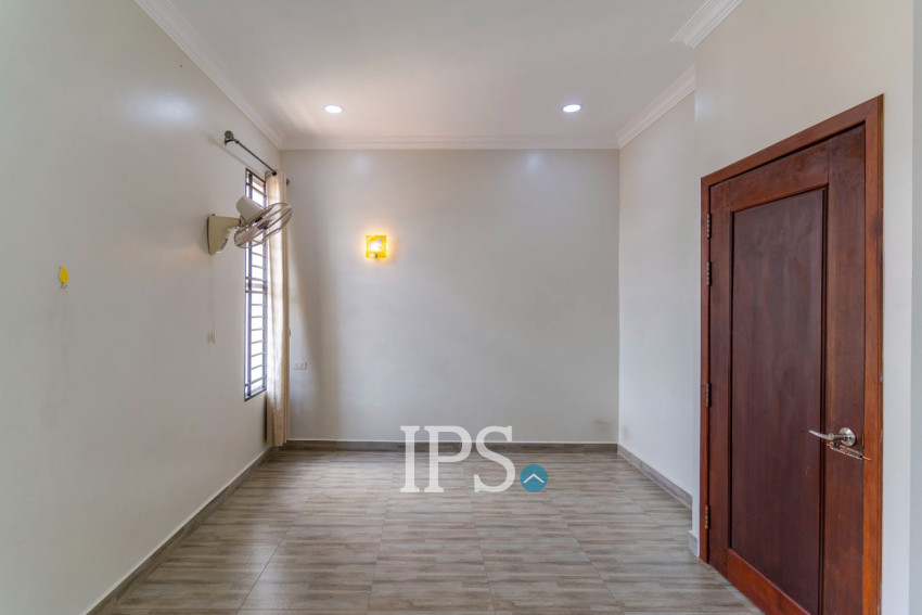 3 Bedroom Villa For Rent - Sangkat Siem Reap, Siem Reap