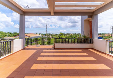 3 Bedroom Villa For Rent - Sangkat Siem Reap, Siem Reap thumbnail