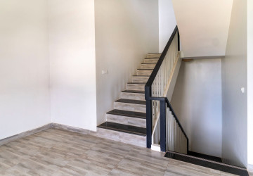 3 Bedroom Villa For Rent - Sangkat Siem Reap, Siem Reap thumbnail