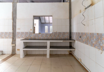 366 Sqm Retail Space For Rent - Sala Kamreuk, Siem Reap thumbnail