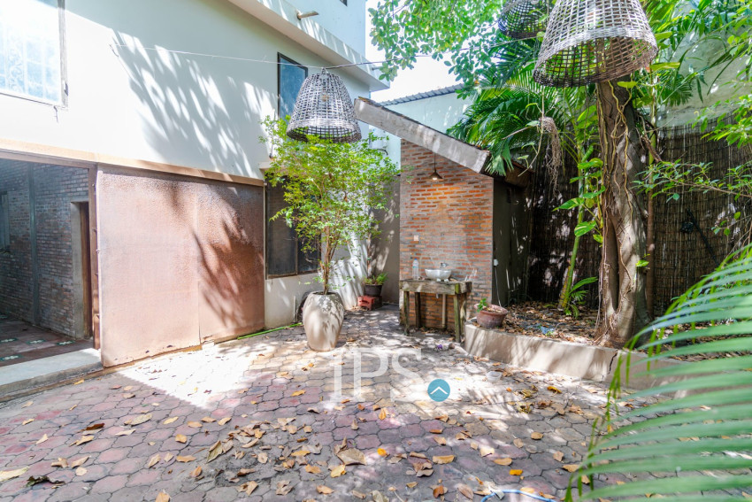 366 Sqm Retail Space For Rent - Sala Kamreuk, Siem Reap