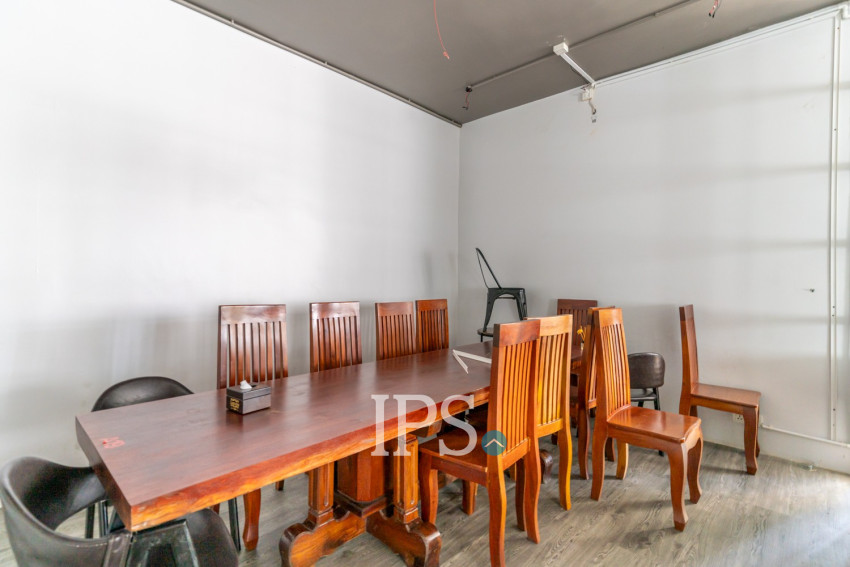 594 Sqm Commercial Building For Rent- Daun Penh, Phnom Penh