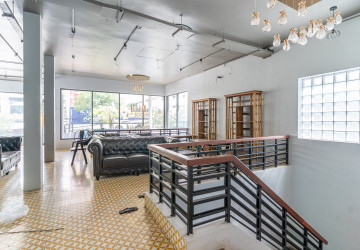 594 Sqm Commercial Building For Rent- Daun Penh, Phnom Penh thumbnail