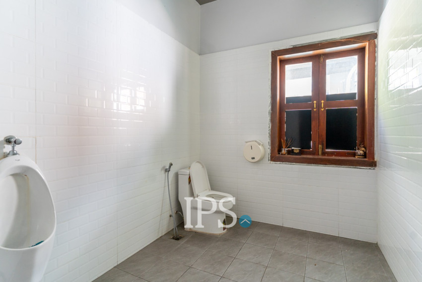 594 Sqm Commercial Building For Rent- Daun Penh, Phnom Penh