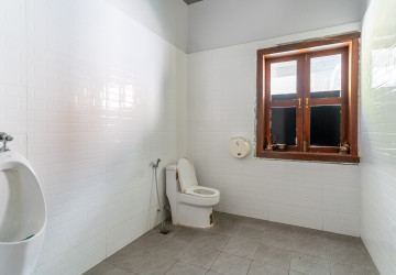 594 Sqm Commercial Building For Rent- Daun Penh, Phnom Penh thumbnail