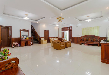 7 Bedroom House For Rent - Svay Dangkum, Siem Reap thumbnail