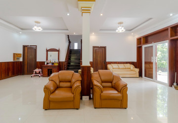 7 Bedroom House For Rent - Svay Dangkum, Siem Reap thumbnail