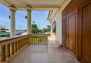 7 Bedroom House For Rent - Svay Dangkum, Siem Reap thumbnail