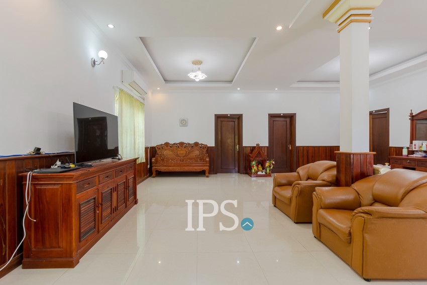7 Bedroom House For Rent - Svay Dangkum, Siem Reap