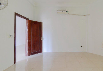 7 Bedroom House For Rent - Svay Dangkum, Siem Reap thumbnail