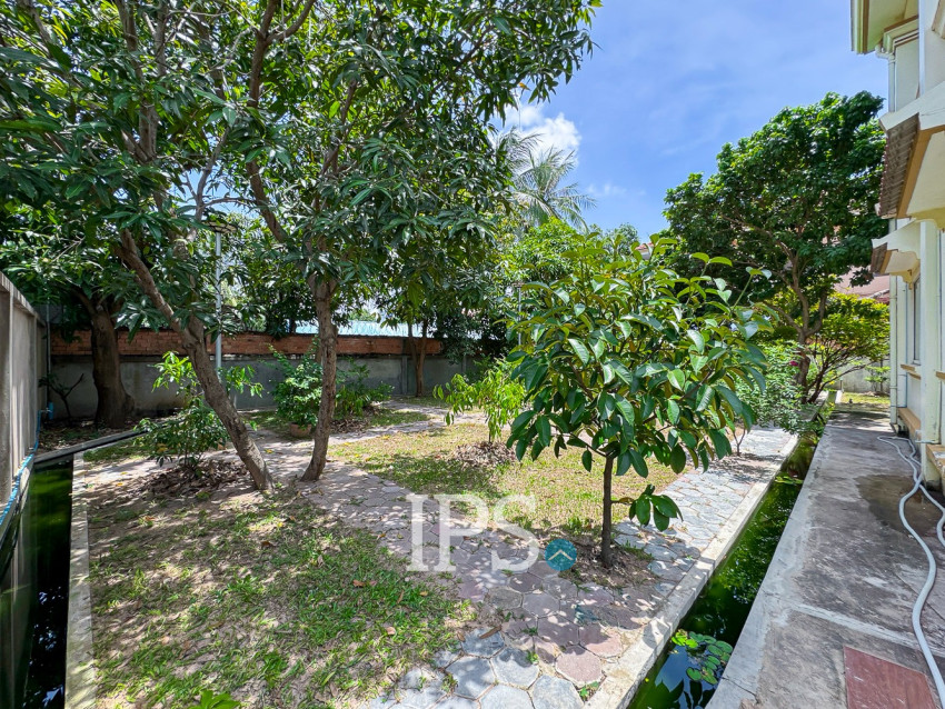 7 Bedroom House For Rent - Svay Dangkum, Siem Reap