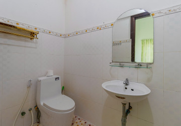 7 Bedroom House For Rent - Svay Dangkum, Siem Reap thumbnail