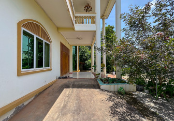 7 Bedroom House For Rent - Svay Dangkum, Siem Reap thumbnail