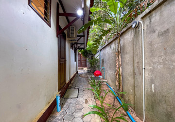 2 Bedroom Compound House For Rent - Sala Kamreuk, Siem Reap thumbnail