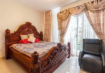 2 Bedroom Flat For Rent - Borey Premier, Svay Dangkum, Siem Reap thumbnail
