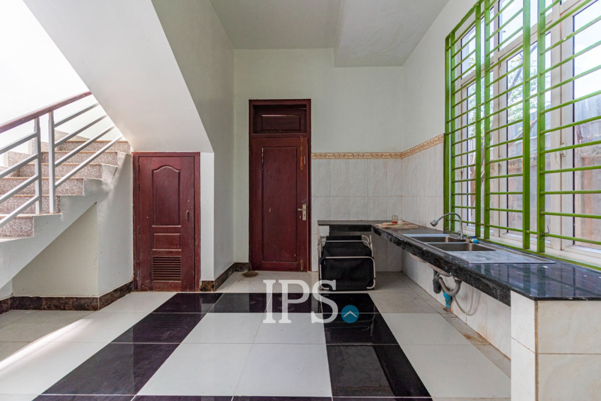 3 Bedroom House For Rent - Sangkat Siem Reap, Siem Reap