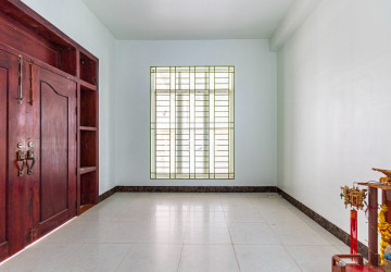 3 Bedroom House For Rent - Sangkat Siem Reap, Siem Reap thumbnail