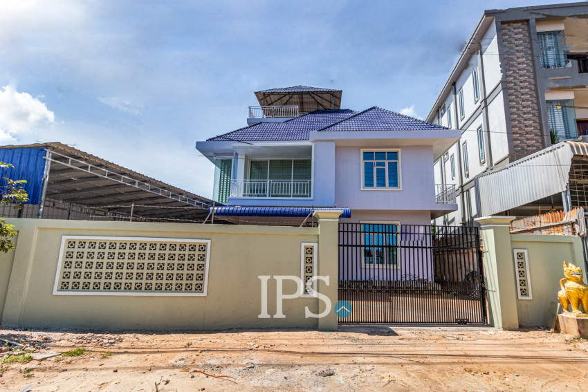 3 Bedroom House For Rent - Sangkat Siem Reap, Siem Reap