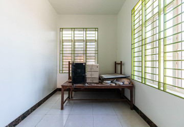 3 Bedroom House For Rent - Sangkat Siem Reap, Siem Reap thumbnail