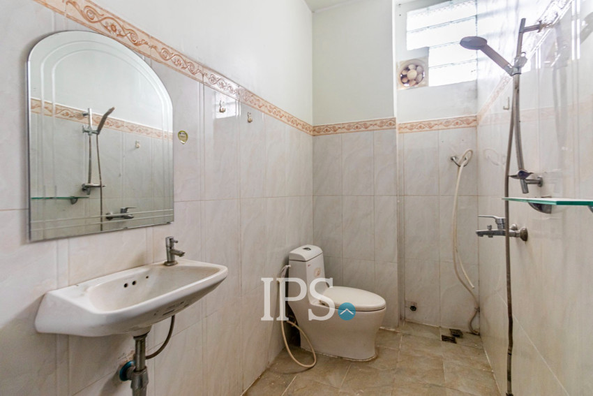 3 Bedroom House For Rent - Sangkat Siem Reap, Siem Reap