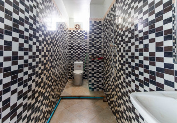 3 Bedroom House For Rent - Sangkat Siem Reap, Siem Reap thumbnail