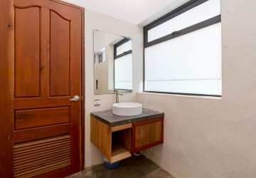 1 Bedroom Apartment For Rent - Svay Dangkum, Siem Reap thumbnail