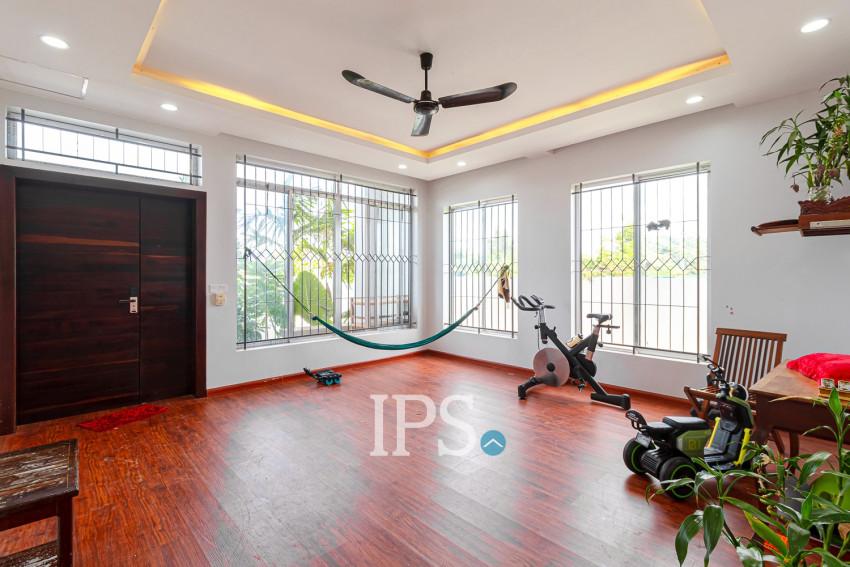 3 Bedroom House For Sale - Sangkat Siem Reap, Siem Reap