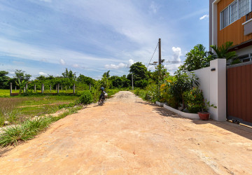 3 Bedroom House For Sale - Sangkat Siem Reap, Siem Reap thumbnail