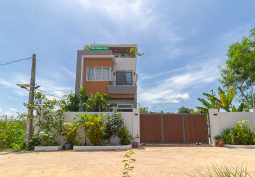 3 Bedroom House For Sale - Sangkat Siem Reap, Siem Reap thumbnail