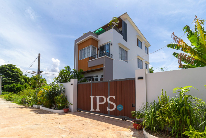 3 Bedroom House For Sale - Sangkat Siem Reap, Siem Reap