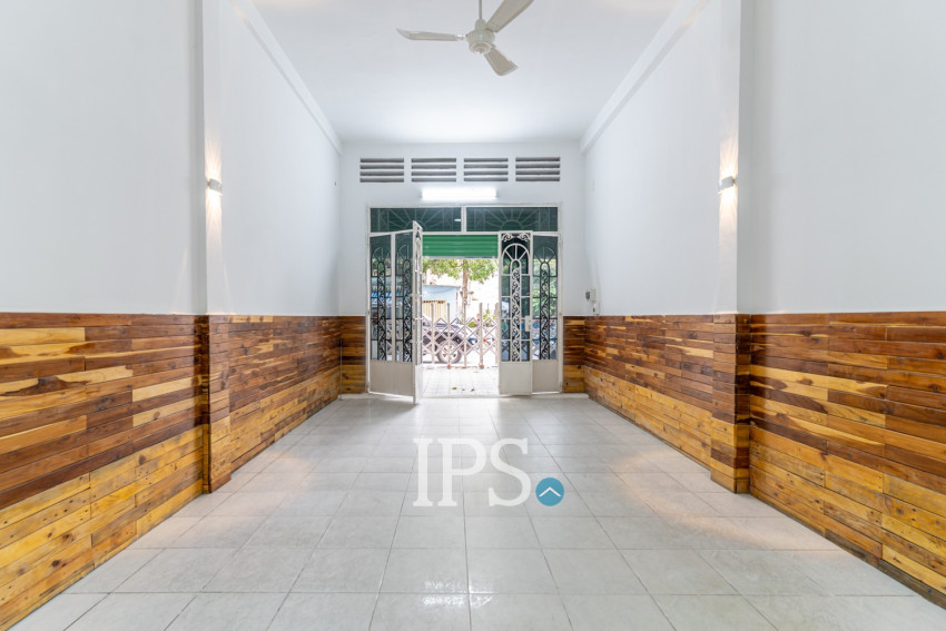 303 Sqm Commercial Building For Rent - Daun Penh, Phnom Penh