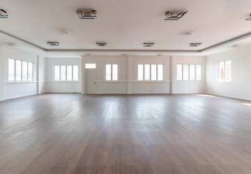 303 Sqm Commercial Building For Rent - Daun Penh, Phnom Penh thumbnail