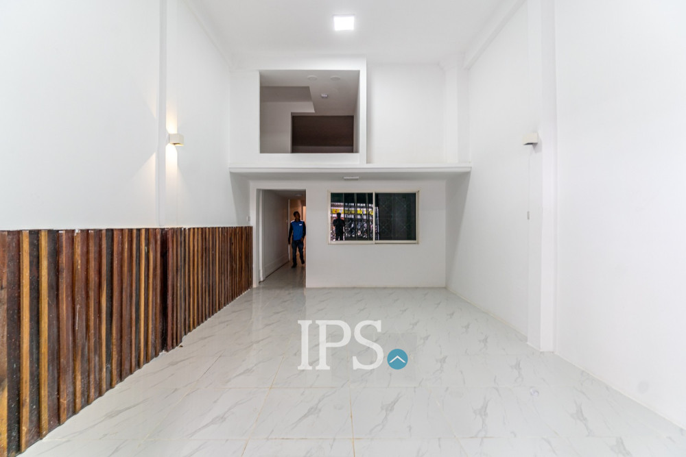 303 Sqm Commercial Building For Rent - Daun Penh, Phnom Penh - Image 16