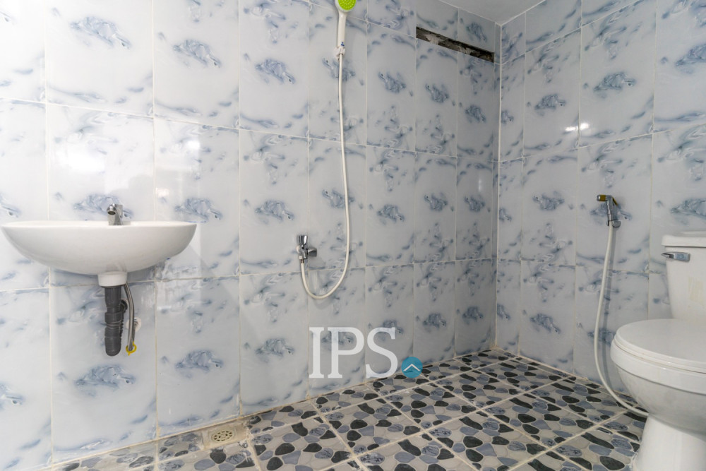 303 Sqm Commercial Building For Rent - Daun Penh, Phnom Penh - Image 33