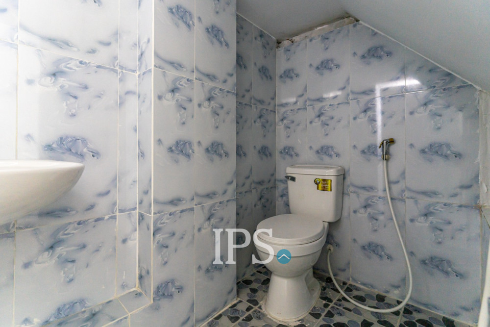 303 Sqm Commercial Building For Rent - Daun Penh, Phnom Penh - Image 34