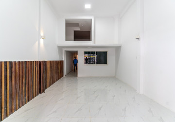 303 Sqm Commercial Building For Rent - Daun Penh, Phnom Penh thumbnail