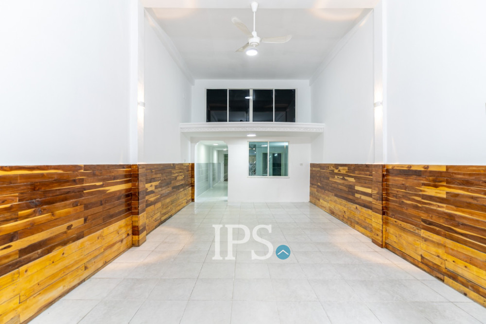 303 Sqm Commercial Building For Rent - Daun Penh, Phnom Penh - Image 2