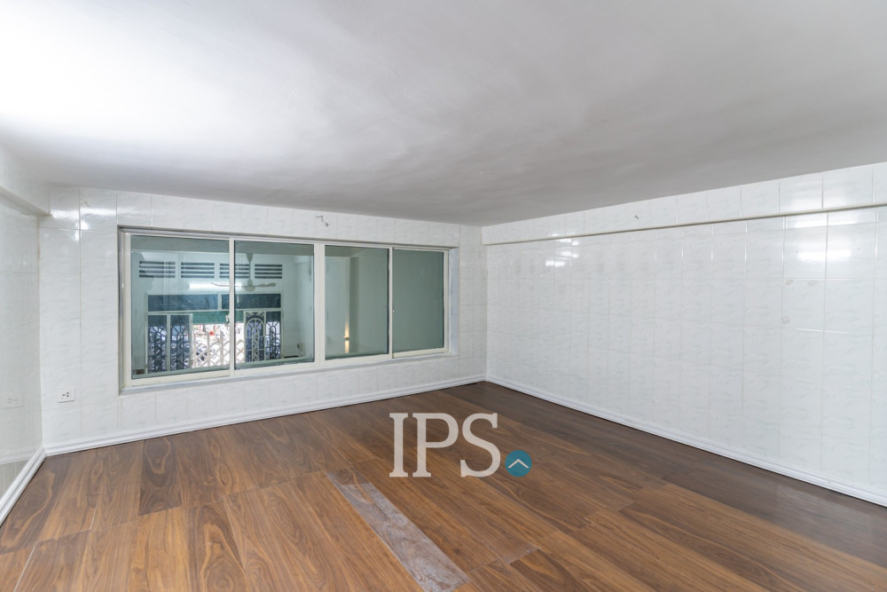 303 Sqm Commercial Building For Rent - Daun Penh, Phnom Penh - Image 22