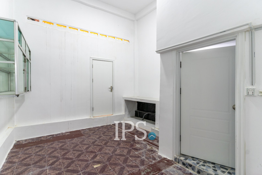 303 Sqm Commercial Building For Rent - Daun Penh, Phnom Penh