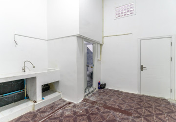 303 Sqm Commercial Building For Rent - Daun Penh, Phnom Penh thumbnail